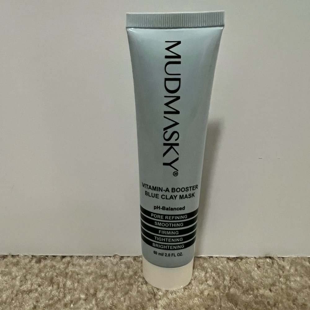 Mudmasky Blue Clay Mask - White and Black